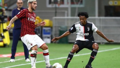 官方网站-意甲焦点大战“靠边站”？边路对位更胜C罗PK伊布