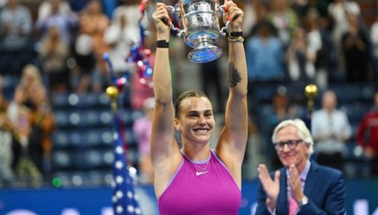 8868体育-萨巴伦卡美网夺冠超越阿扎伦卡 新硬地女王诞生？