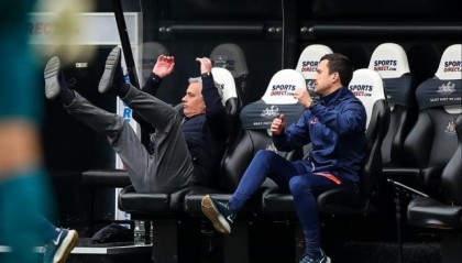 林良锋：闲杂人等退下，纽卡帅位是穆里尼奥的！